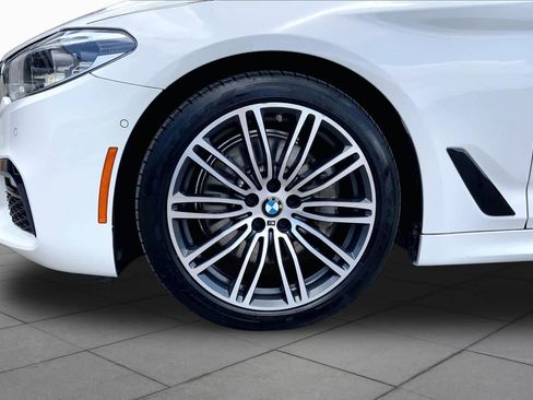 Used 2018 BMW 540i RWD image 11