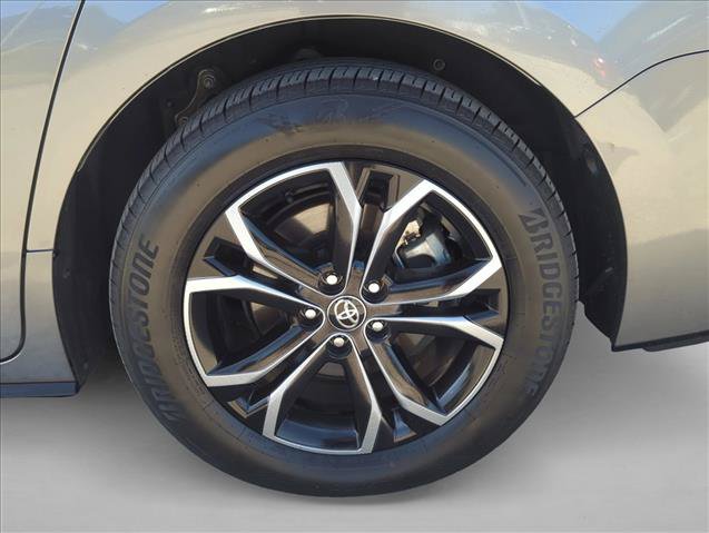 Used 2026 Toyota Sienna Platinum AWD/4WD image 6