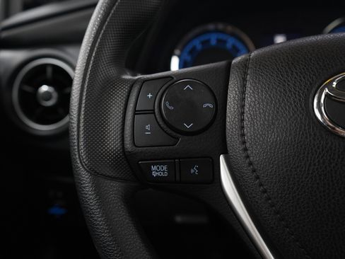 Used 2017 Toyota Corolla XLE FWD image 23