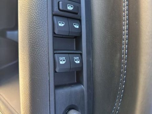 New 2026 Jeep Compass Latitude AWD/4WD image 8