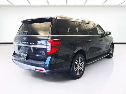 Used 2023 Ford Expedition Max Limited image 4