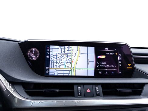 Used 2020 Lexus ES 300h w/ Premium Package FWD image 4