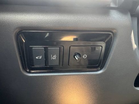 Used 2018 Jaguar F-PACE Prestige AWD/4WD image 23
