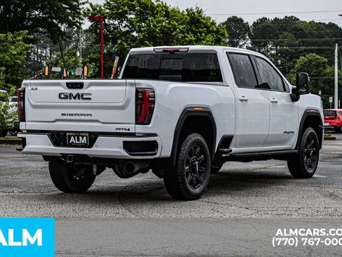 Used 2025 GMC Sierra 2500 AT4 w/ Technology Package AWD/4WD image 6
