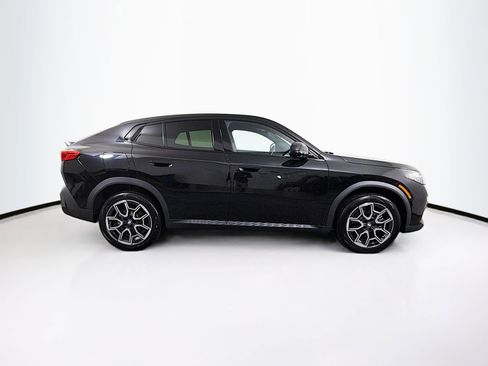Used 2024 BMW X2 xDrive28i image 8