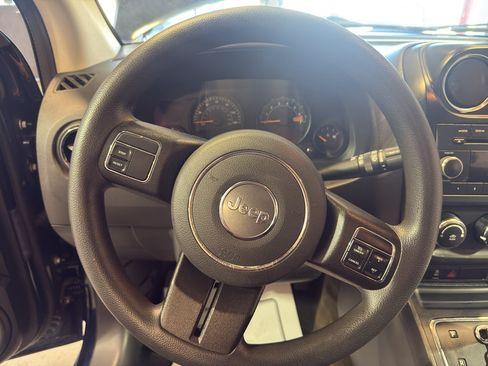 Used 2017 Jeep Compass Sport w/ Power Value Group AWD/4WD image 16