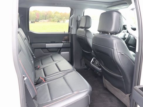 Used 2023 Ford F150 Lariat w/ Trailer Tow Package image 20