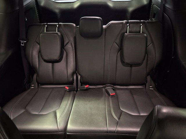 Used 2025 Chrysler Pacifica Select FWD image 46