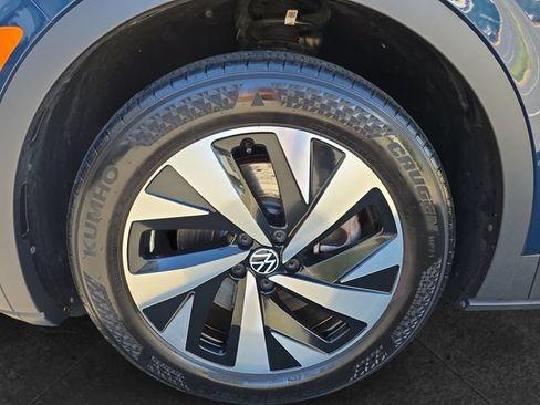 Used 2023 Volkswagen ID.4 Pro RWD image 9