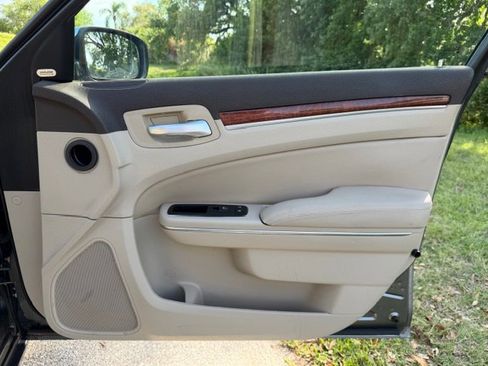Used 2011 Chrysler 300 C w/ Sound Group image 13