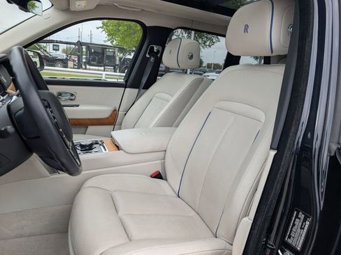 Used 2019 Rolls-Royce Cullinan AWD/4WD image 27