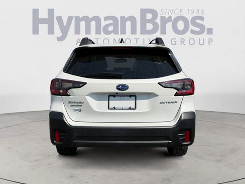 Used 2020 Subaru Outback Premium image 4