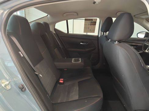 Used 2025 Nissan Sentra SR FWD image 15