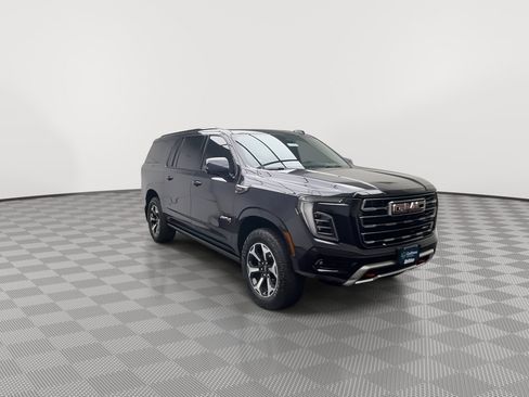 Certified 2025 GMC Yukon XL AT4 w/ AT4 Premium Package AWD/4WD image 39