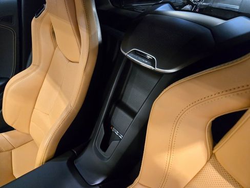 Used 2024 Chevrolet Corvette Stingray Preferred Cpe w/ Z51 Performance Package image 27