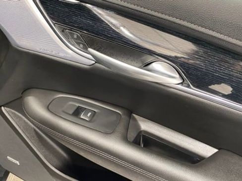 Used 2025 Cadillac XT5 Premium Luxury image 26