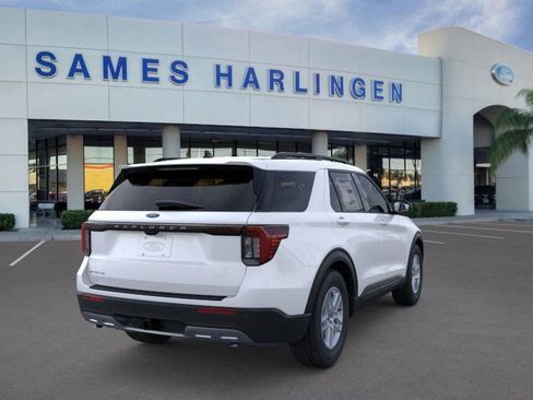 New 2026 Ford Explorer Active w/ Active Comfort Package image 8