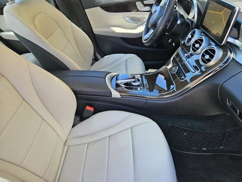 Used 2016 Mercedes-Benz C 300 Sedan image 31