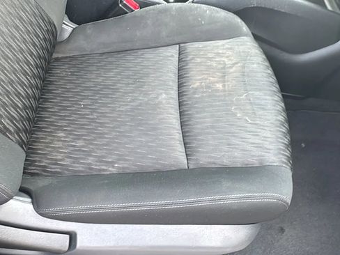 Used 2020 Nissan Rogue SV image 23