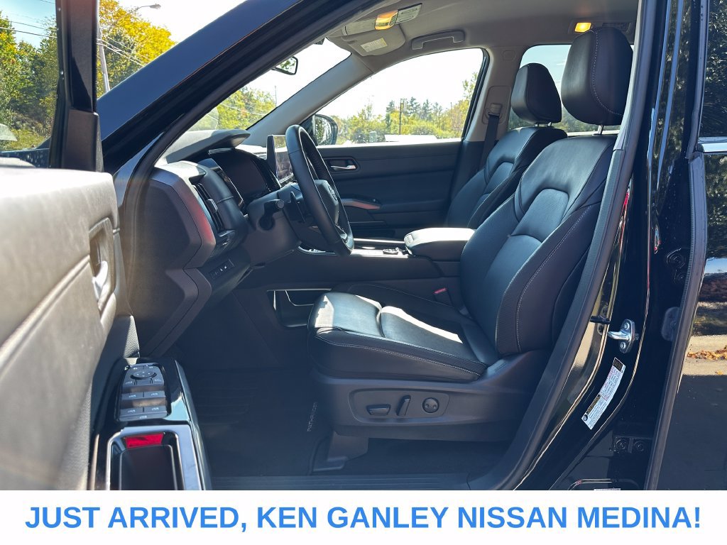 Certified 2026 Nissan Pathfinder SL AWD/4WD image 13