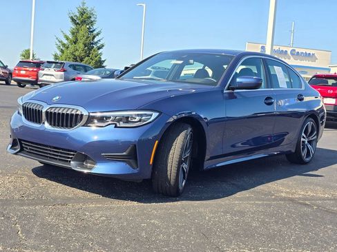 Used 2021 BMW 330i xDrive Sedan w/ Premium Package AWD/4WD image 4