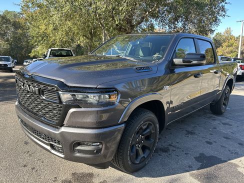 New 2026 RAM 1500 4x4 Crew Cab image 3