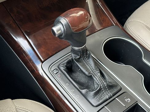 Used 2017 Kia Sorento EX w/ EX V6 Premium Package image 29