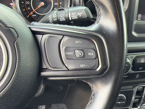 Used 2021 Jeep Wrangler Unlimited Sport AWD/4WD image 29