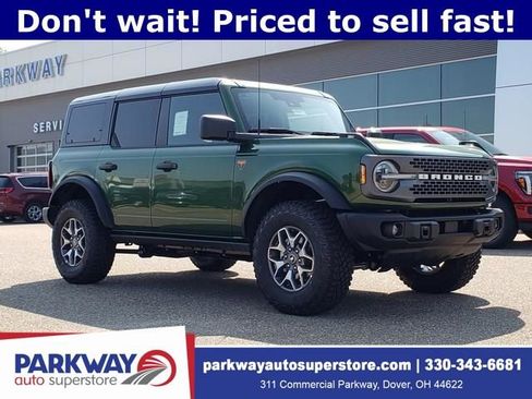 New 2025 Ford Bronco Badlands AWD/4WD image 1