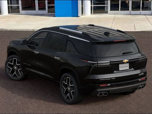New 2026 Chevrolet Traverse Z71 w/ Enhanced Driving Package AWD/4WD image 3