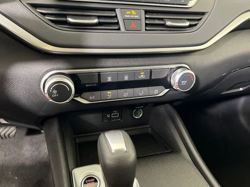 Used 2024 Nissan Altima 2.5 S image 19