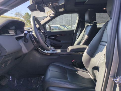 Used 2024 Land Rover Range Rover Evoque S image 15