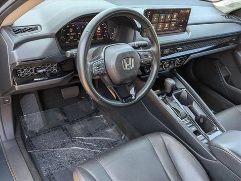 Used 2025 Honda Accord EX-L image 10