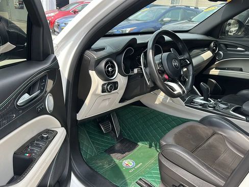 Used 2021 Alfa Romeo Stelvio Quadrifoglio w/ Nero Edizone Quadrifoglio AWD/4WD image 9