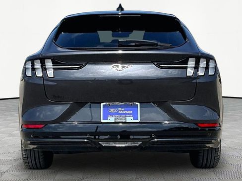 Certified 2022 Ford Mustang Mach-E Premium AWD/4WD image 4