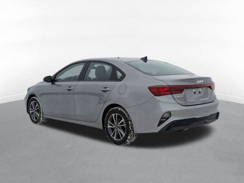 Used 2024 Kia Forte LXS image 4