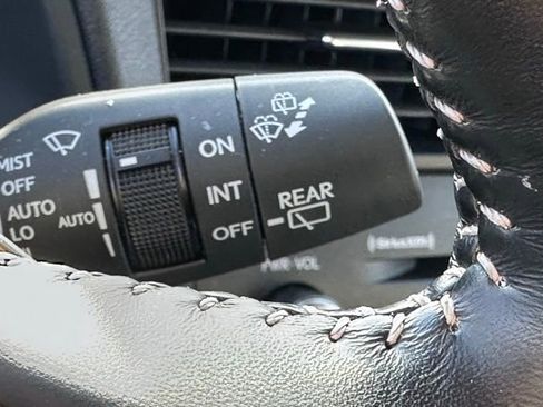 Used 2022 Lexus RX 350L Premium image 6