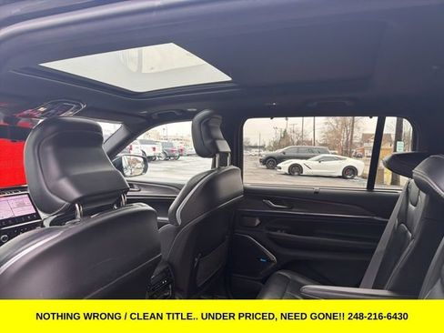 Used 2022 Jeep Grand Cherokee L Overland w/ Luxury Tech Group IV AWD/4WD image 15