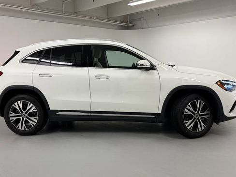 Certified 2025 Mercedes-Benz GLA 250 4MATIC image 8
