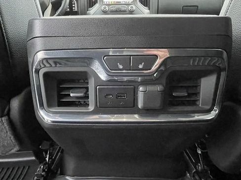 Used 2023 GMC Sierra 3500 Denali image 38