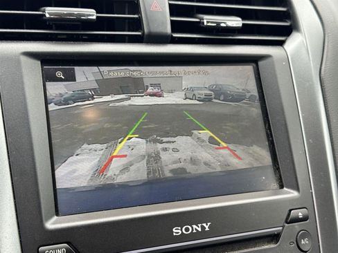 Used 2016 Ford Fusion Titanium image 23