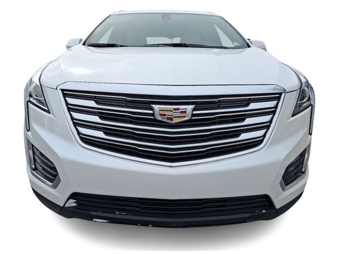 Used 2017 Cadillac XT5 FWD image 2