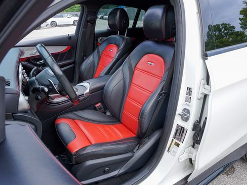 Used 2020 Mercedes-Benz GLC 63 AMG S image 29