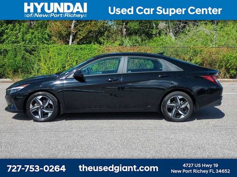 Certified 2023 Hyundai Elantra SEL w/ Convenience Package FWD image 2