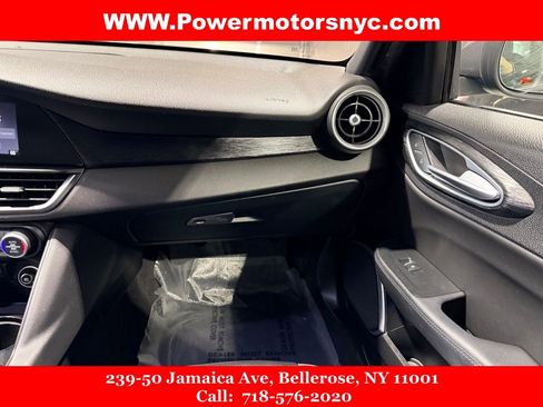 Used 2022 Alfa Romeo Giulia Sprint image 22