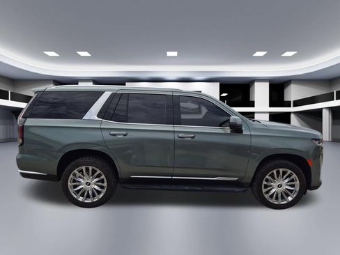 Used 2023 Cadillac Escalade Premium Luxury AWD/4WD image 7