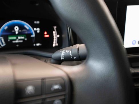 Used 2025 Toyota Camry LE image 14