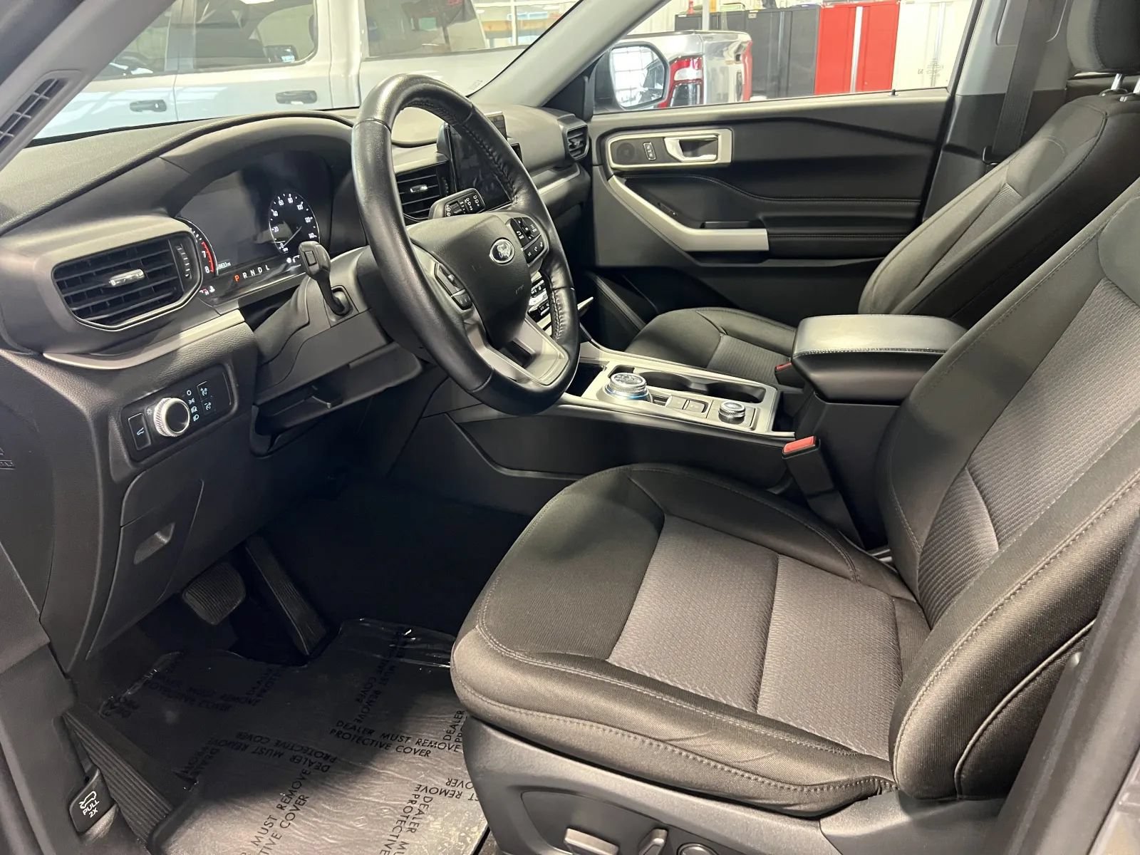 Used 2022 Ford Explorer XLT AWD/4WD image 26