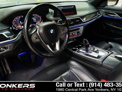 Used 2020 BMW 750i xDrive image 22