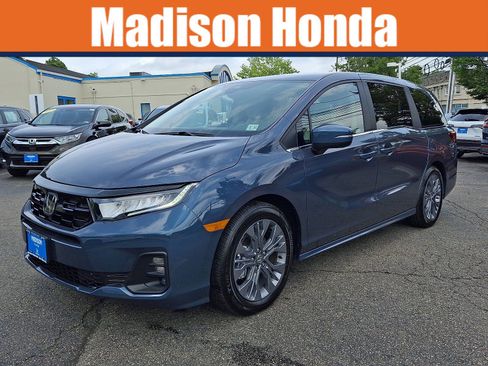 Used 2026 Honda Odyssey Touring image 1